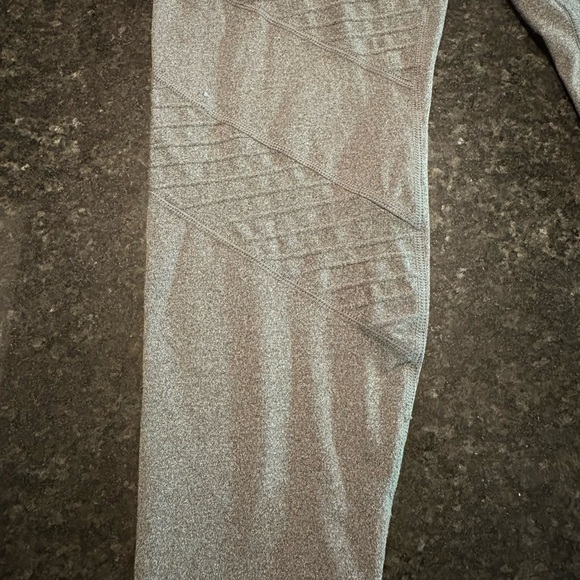 Women’s Gray 7/8 Moto Pocket Leggings Size XL - Picture 2 of 6